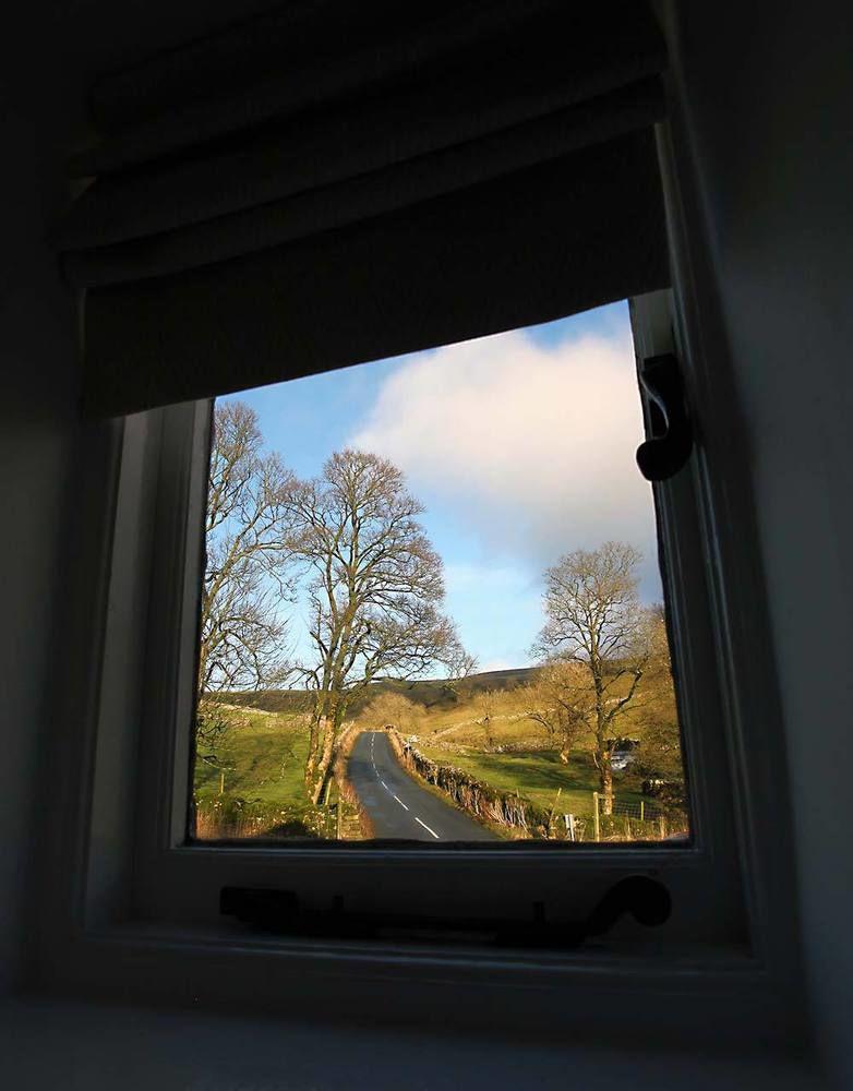 Buckden  The White Lion Inn מראה חיצוני תמונה